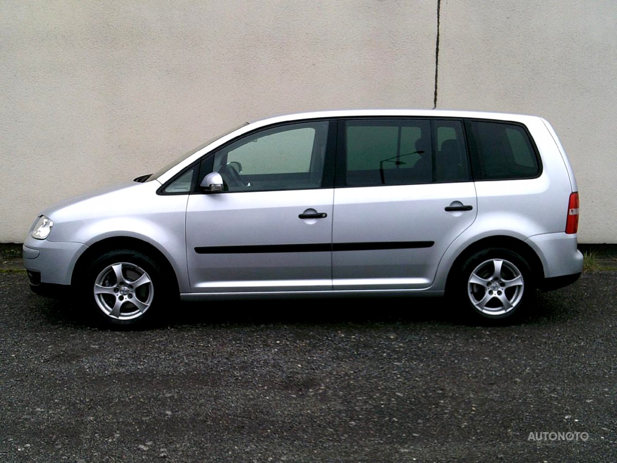 Volkswagen Touran, 2004 - pohled č. 3