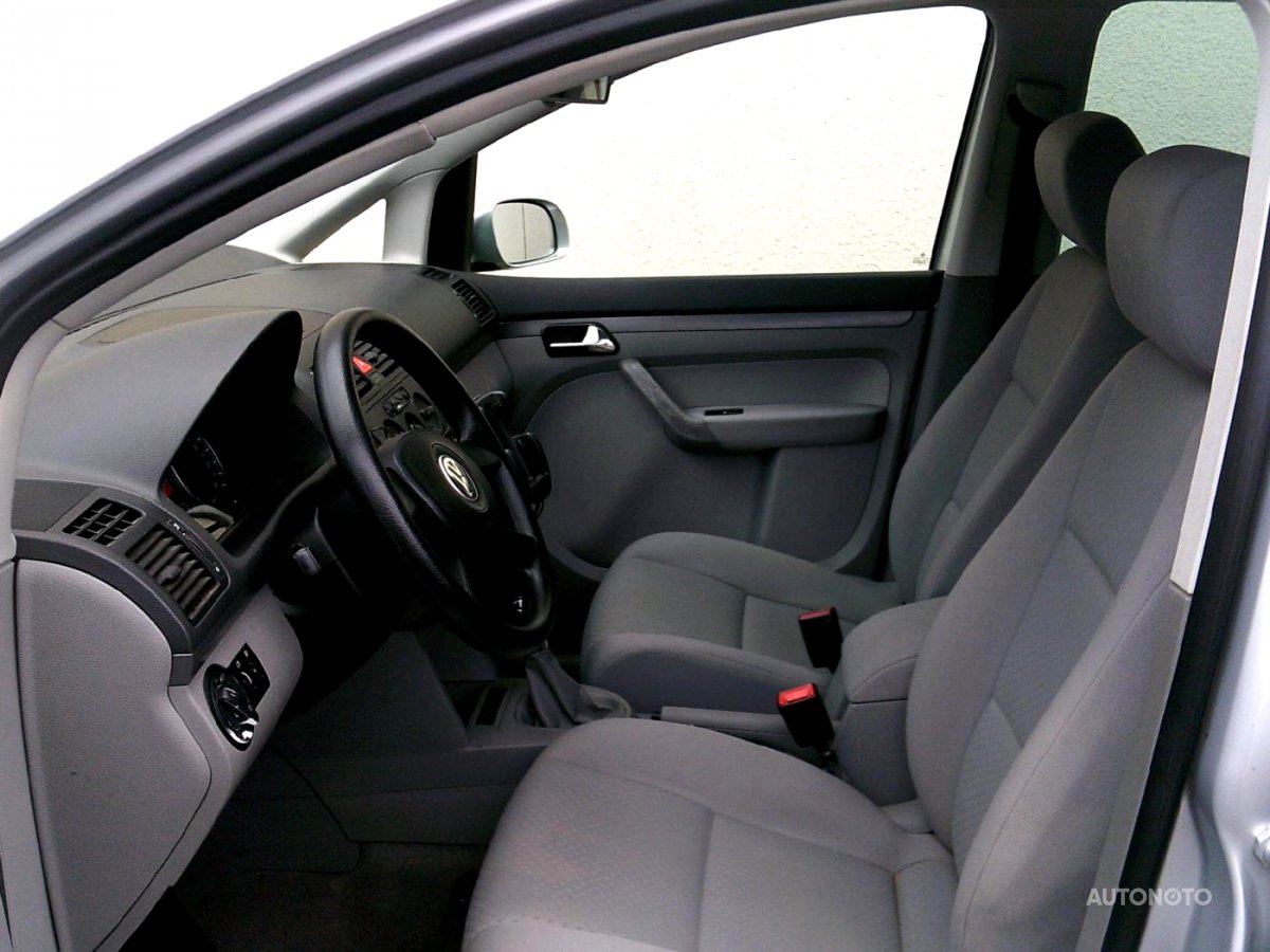 Volkswagen Touran, 2004 - pohled č. 6