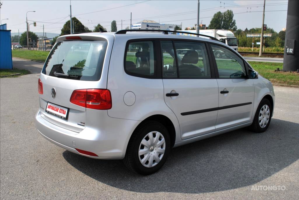Volkswagen Touran, 2014 - pohled č. 5