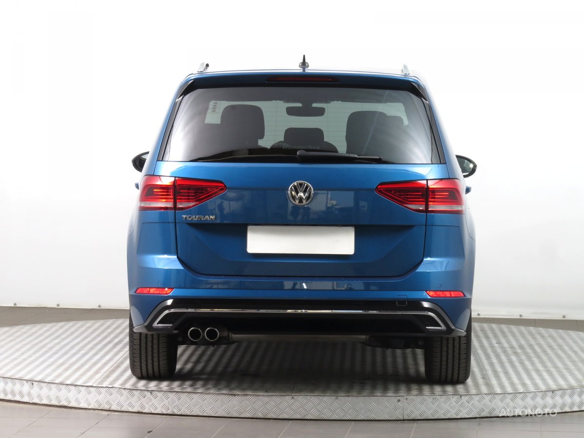 Volkswagen Touran, 2018 - pohled č. 6