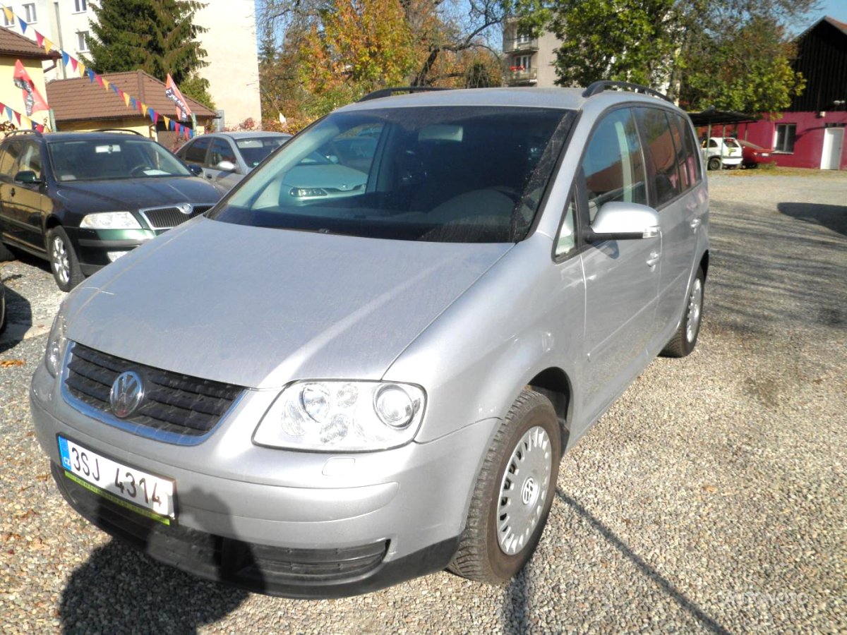 Volkswagen Touran, 2004 - celkový pohled