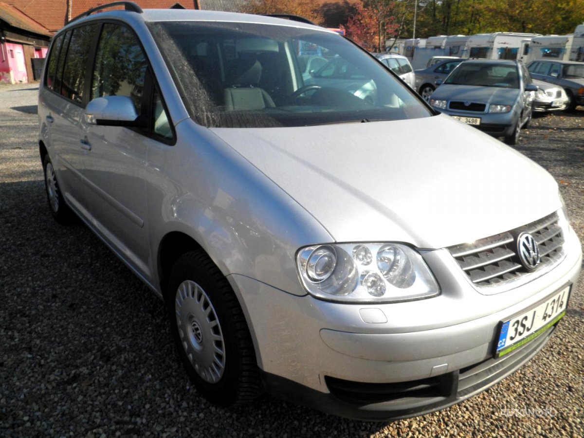 Volkswagen Touran, 2004 - pohled č. 3