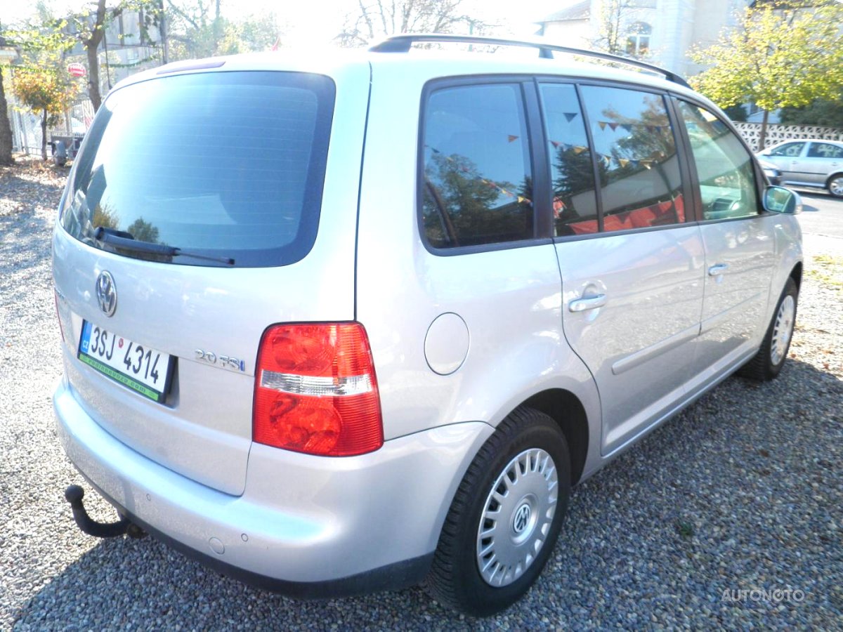 Volkswagen Touran, 2004 - pohled č. 7