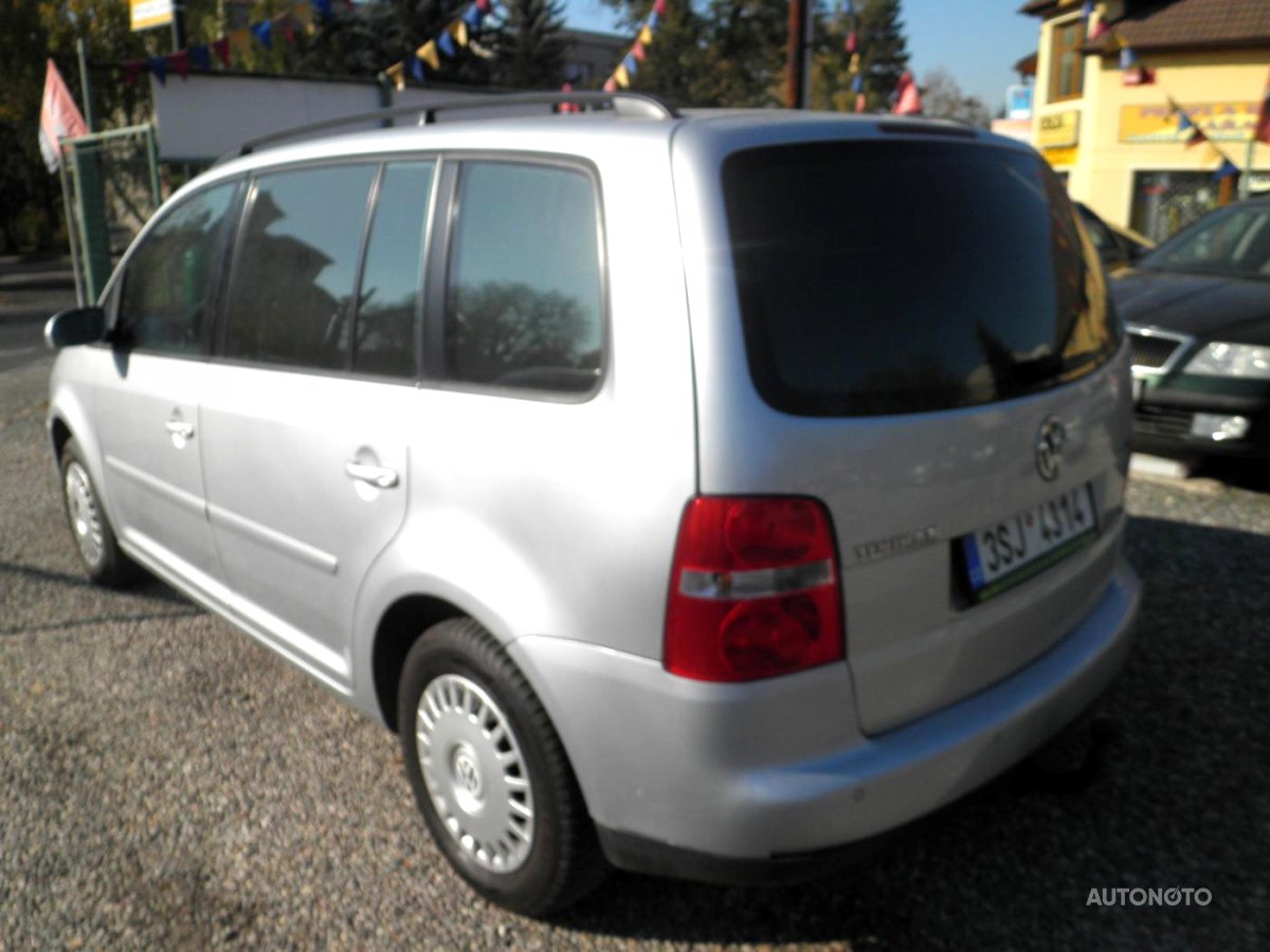 Volkswagen Touran, 2004 - pohled č. 8