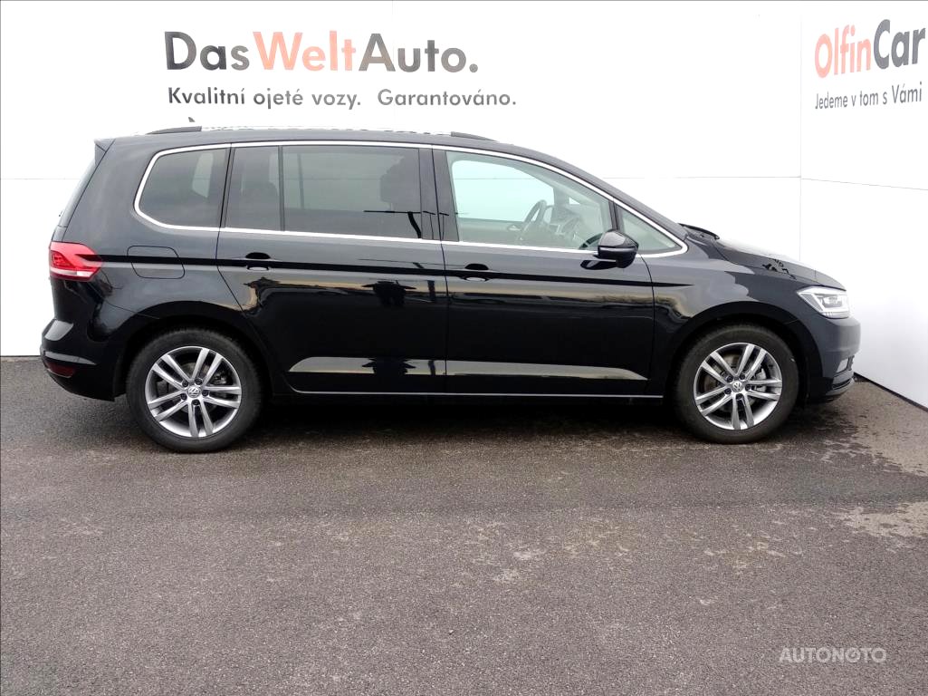 Volkswagen Touran, 2018 - pohled č. 3