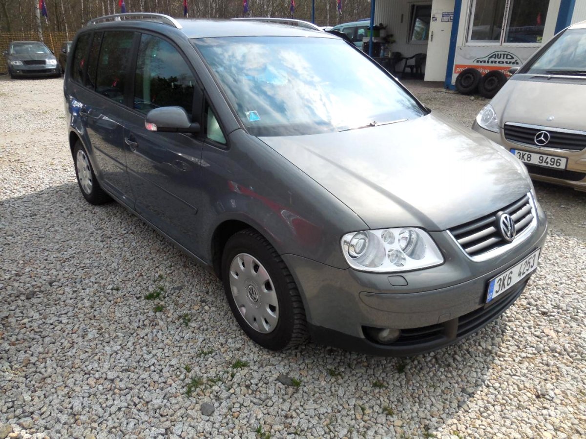 Volkswagen Touran, 2004 - pohled č. 2