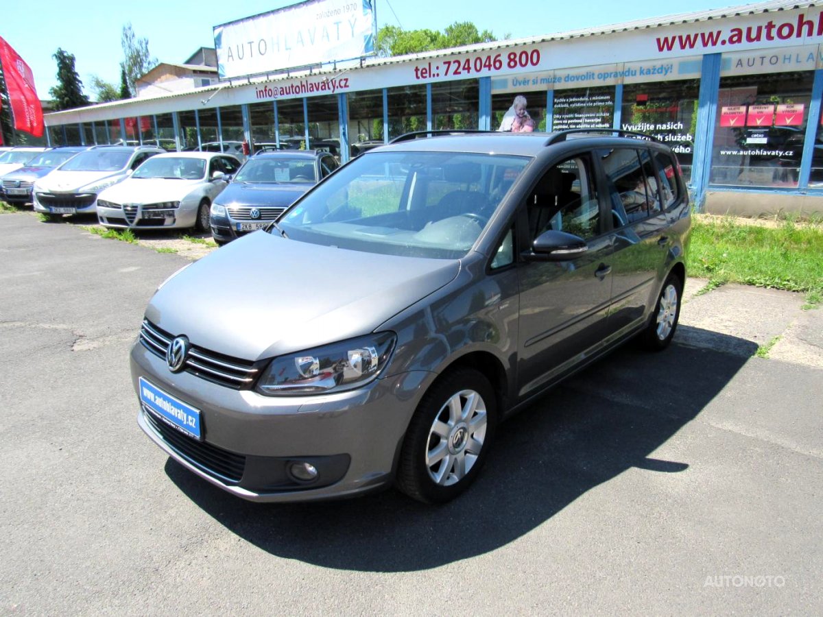 Volkswagen Touran, 2013 - celkový pohled