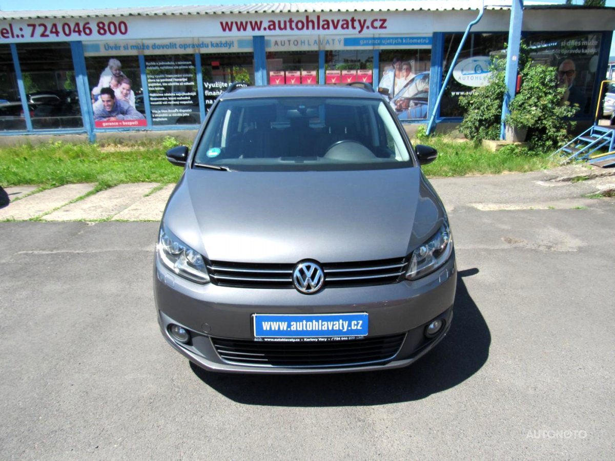 Volkswagen Touran, 2013 - pohled č. 2