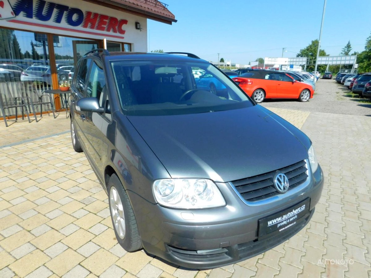 Volkswagen Touran, 2004 - pohled č. 2