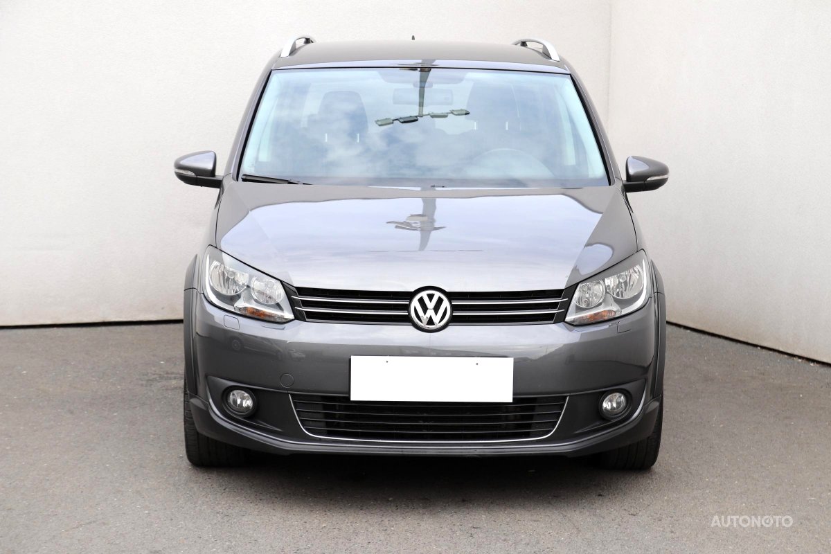 Volkswagen Touran, 2010 - pohled č. 2