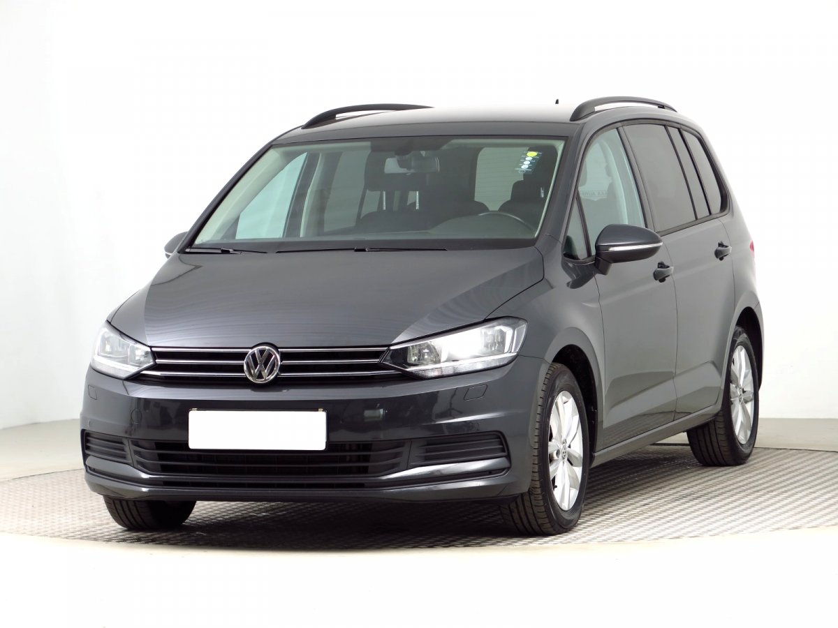 Volkswagen Touran, 2016 - pohled č. 3