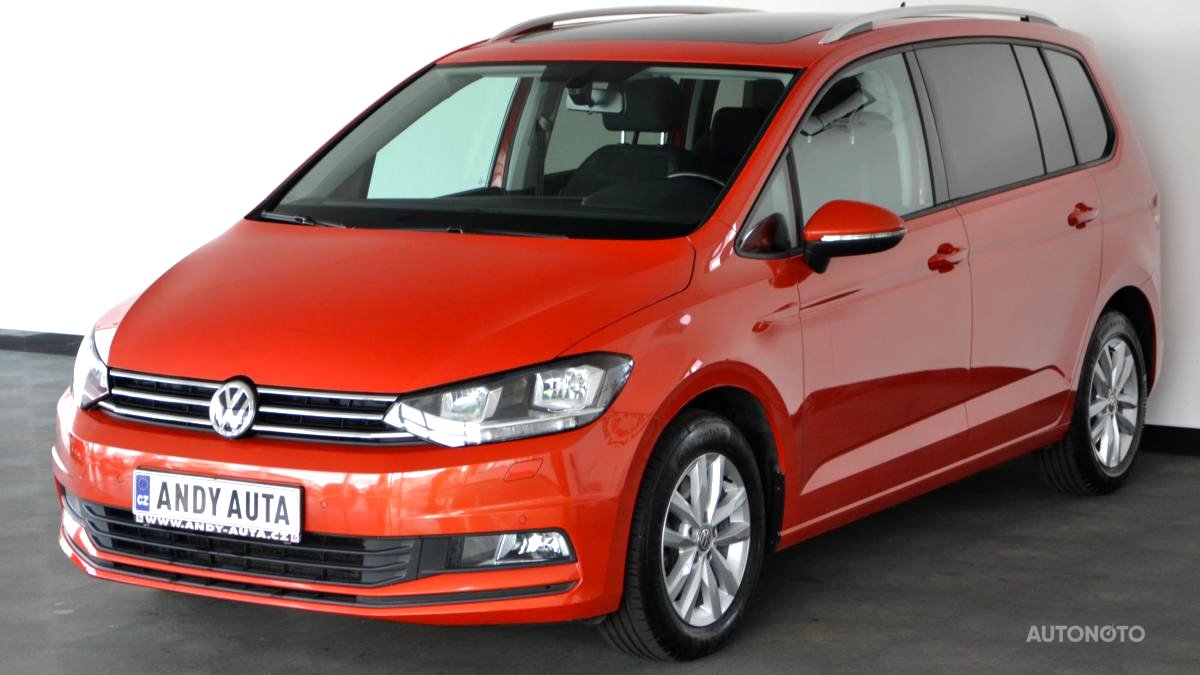 Volkswagen Touran, 2016 - celkový pohled