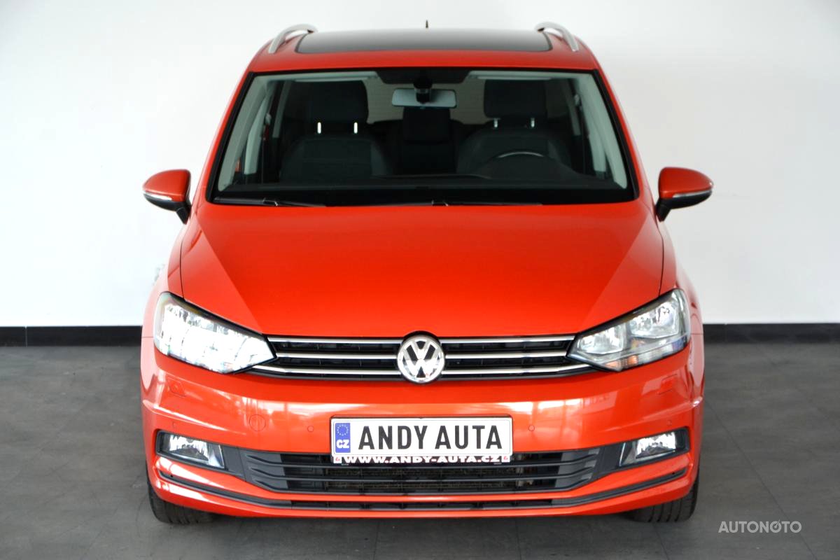 Volkswagen Touran, 2016 - pohled č. 2