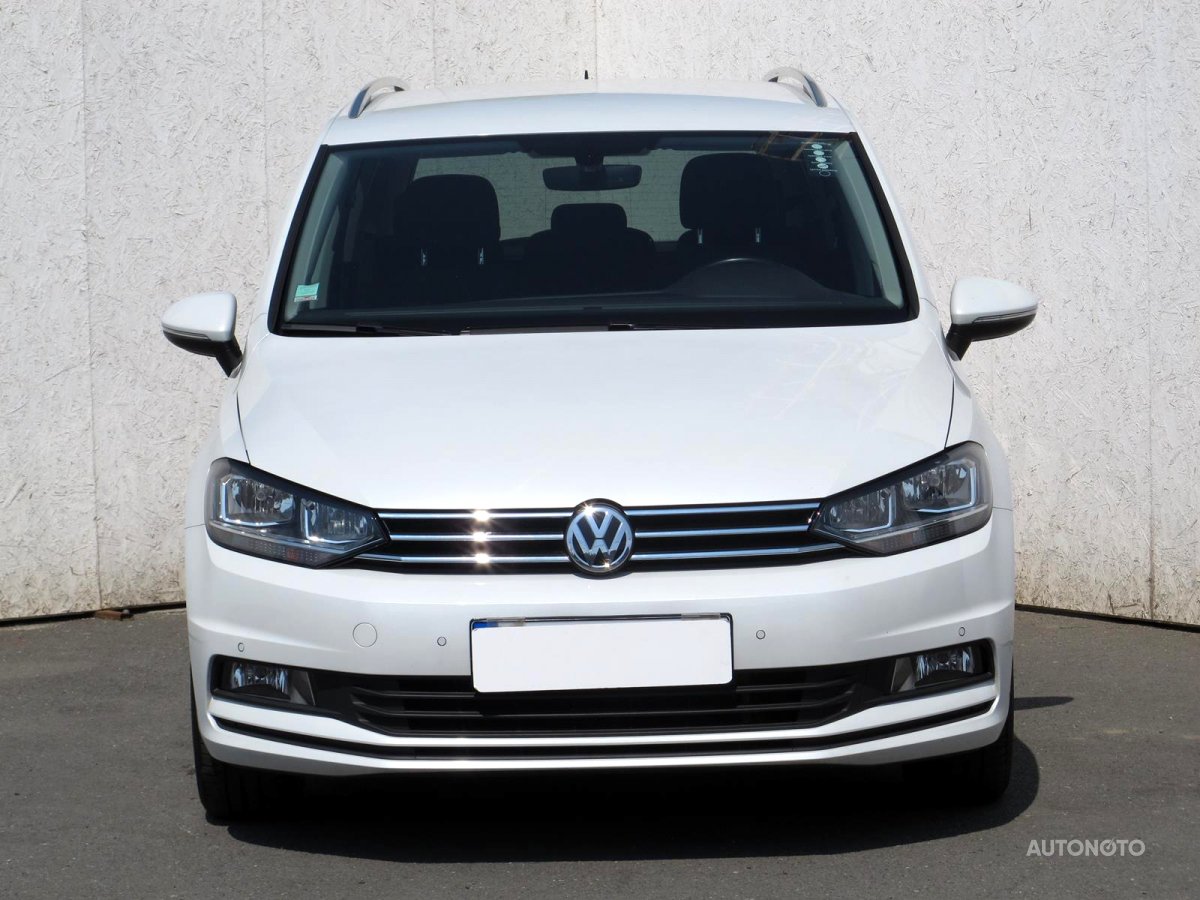 Volkswagen Touran, 2016 - pohled č. 2