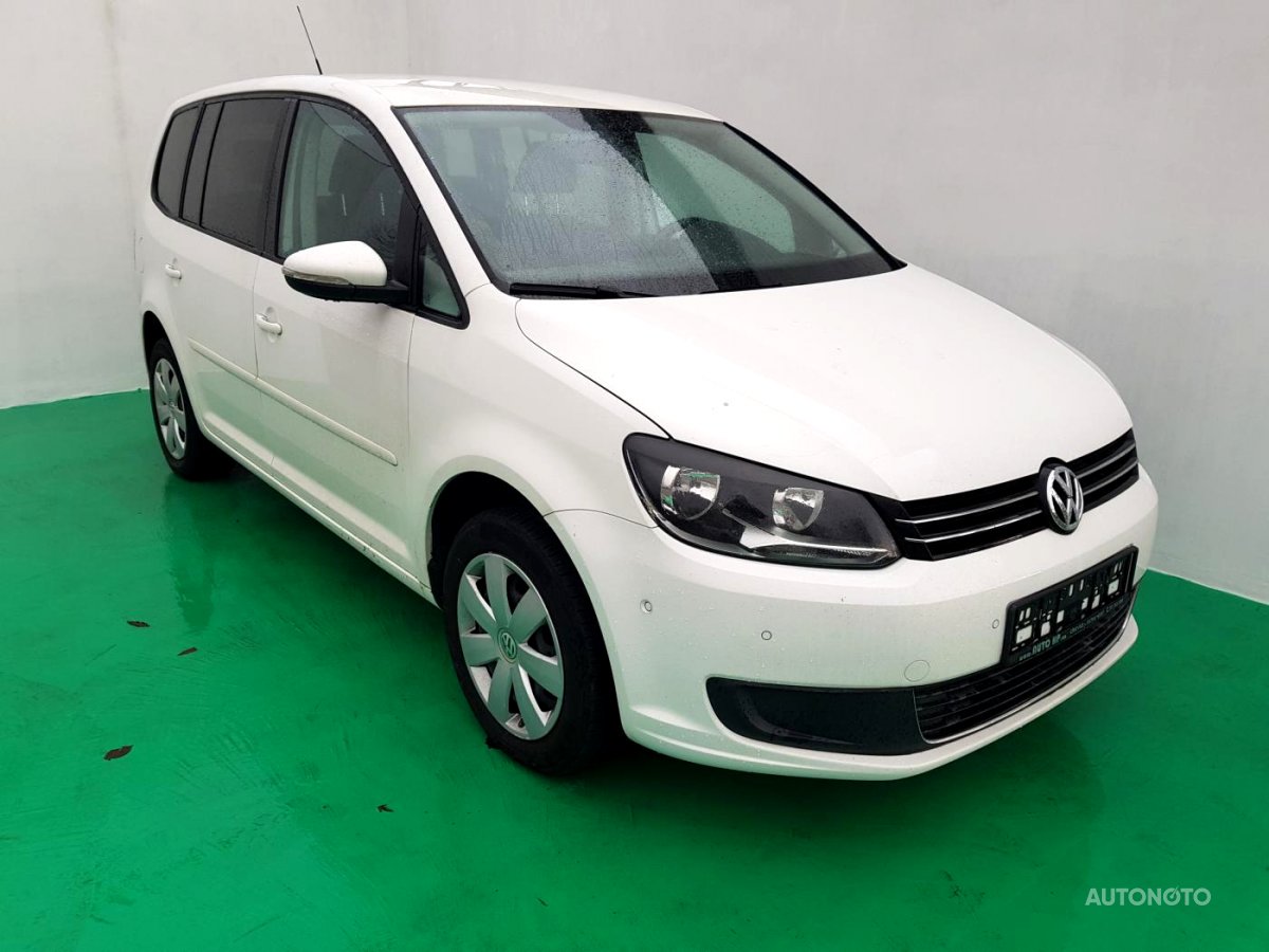 Volkswagen Touran, 2011 - celkový pohled