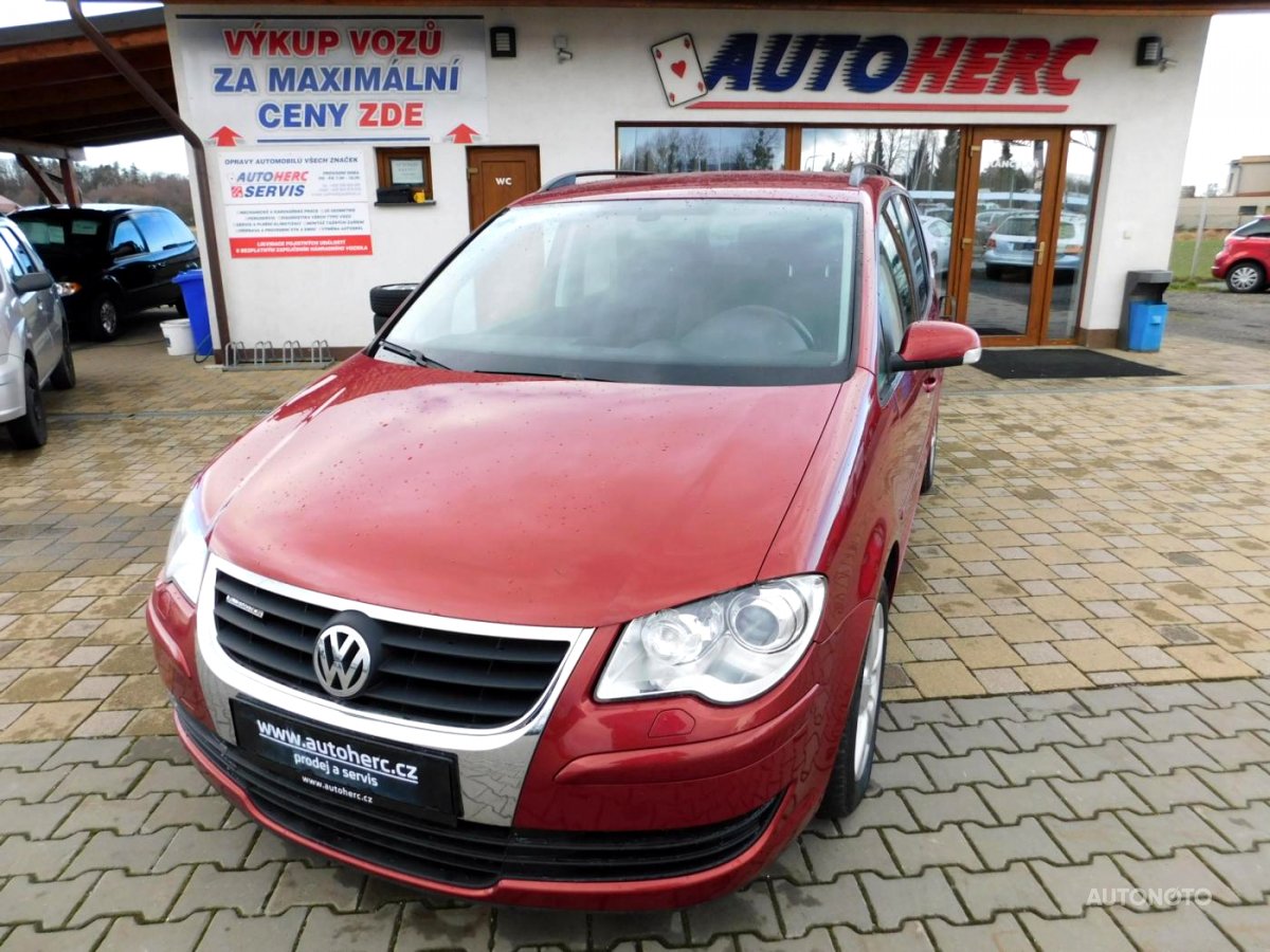 Volkswagen Touran, 2008 - celkový pohled
