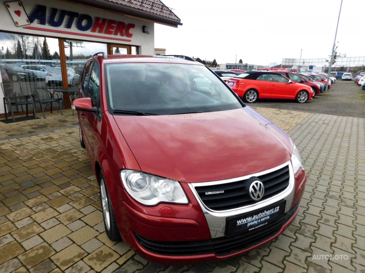 Volkswagen Touran, 2008 - pohled č. 2