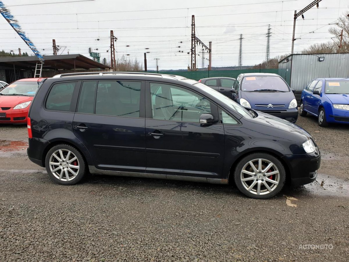 Volkswagen Touran, 2005 - pohled č. 3