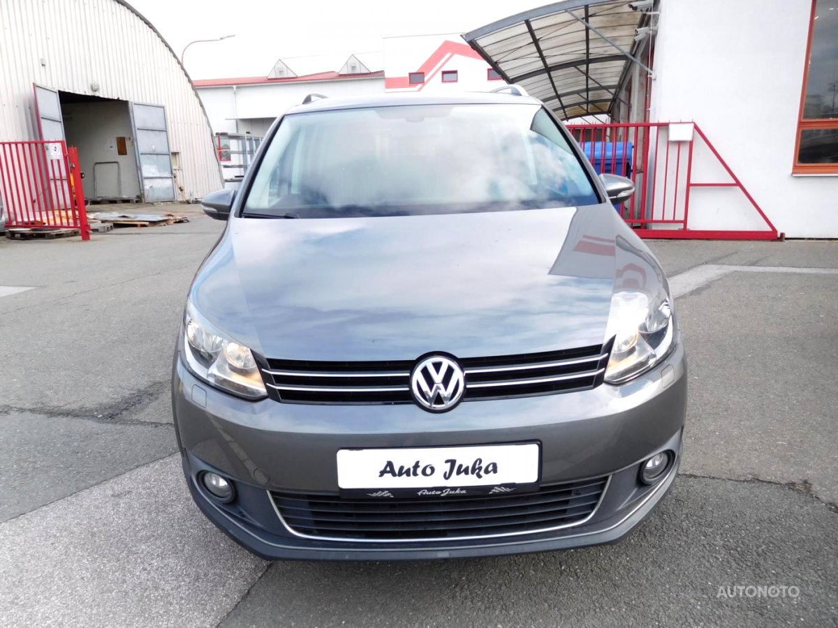 Volkswagen Touran, 2013 - pohled č. 2