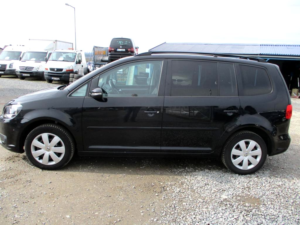 Volkswagen Touran, 2010 - pohled č. 2