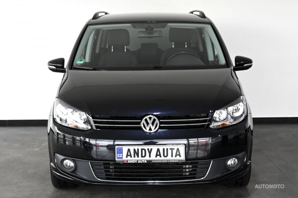 Volkswagen Touran, 2012 - pohled č. 2