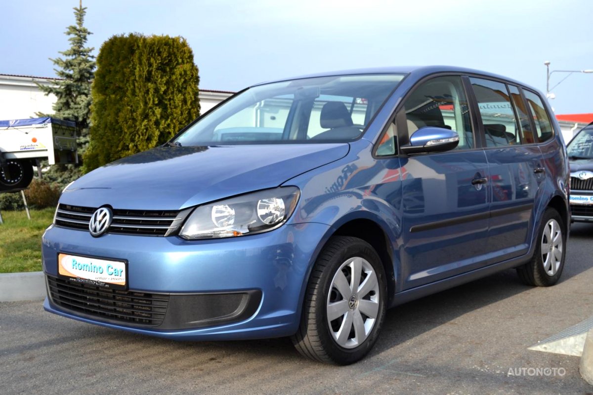Volkswagen Touran, 2011 - pohled č. 3
