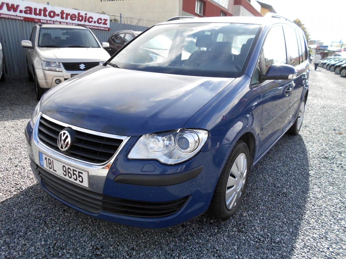 Volkswagen Touran, 2008 - pohled č. 2