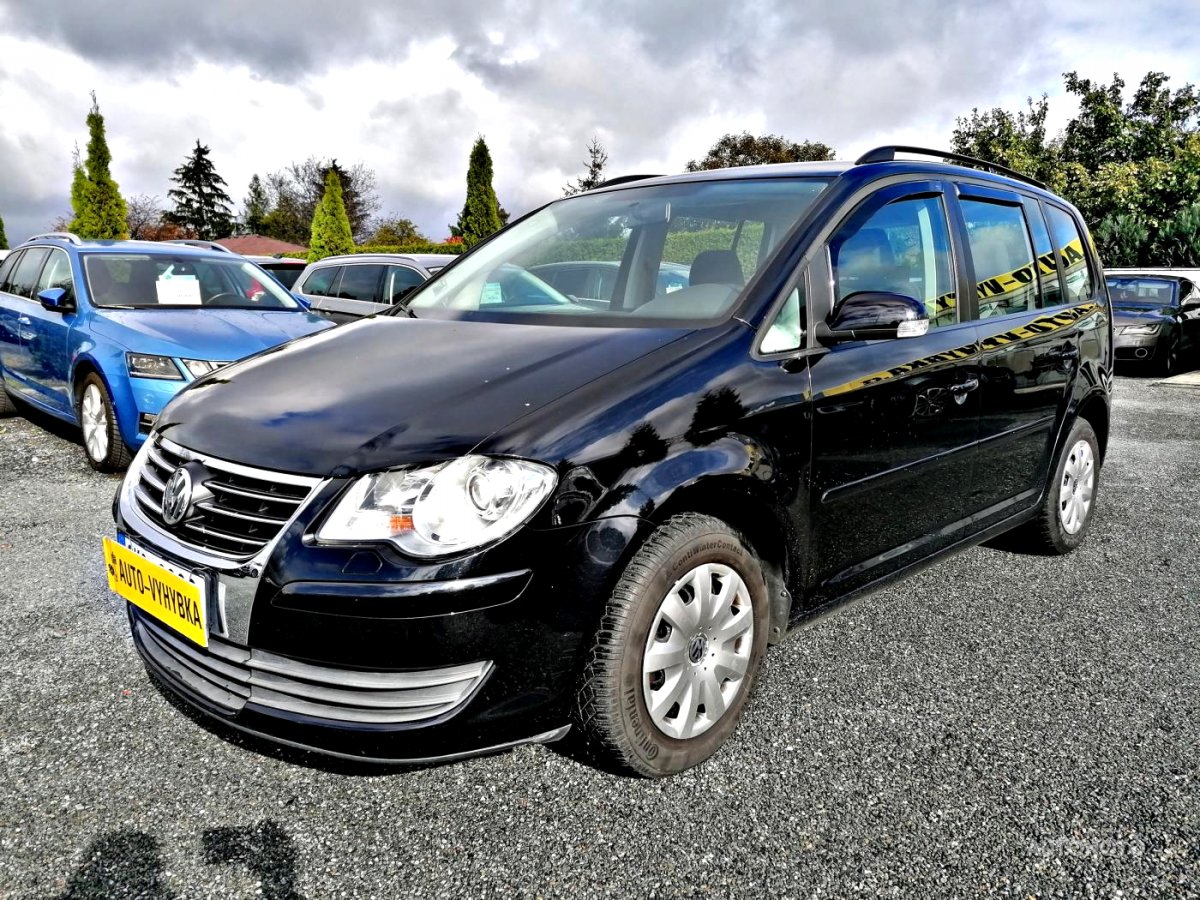 Volkswagen Touran, 2008 - pohled č. 2