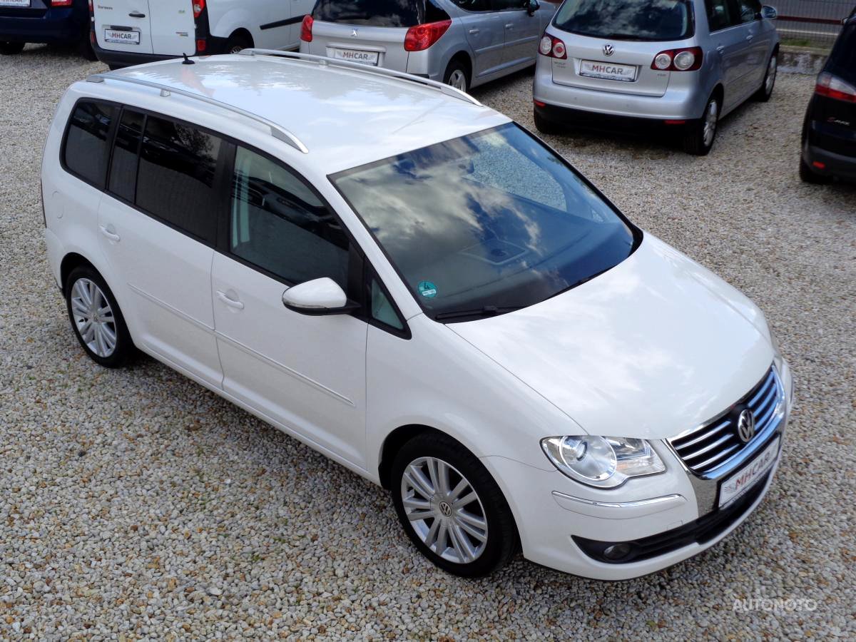 Volkswagen Touran, 2009 - celkový pohled