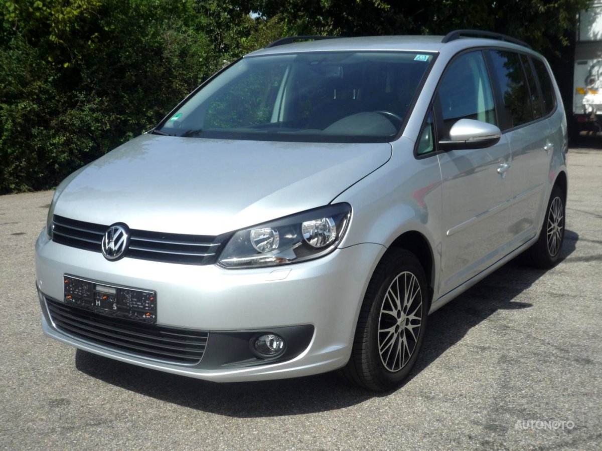 Volkswagen Touran, 2012 - celkový pohled