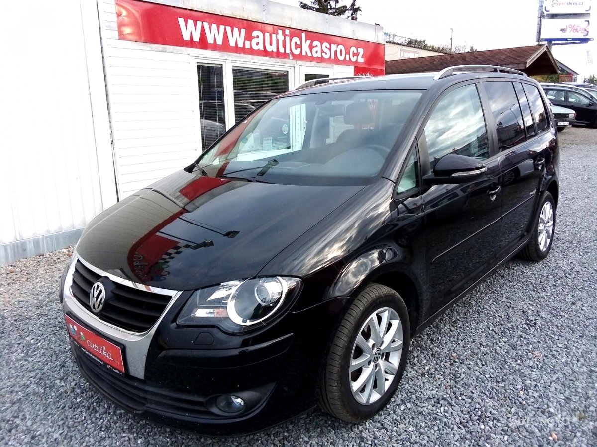 Volkswagen Touran, 2010 - celkový pohled