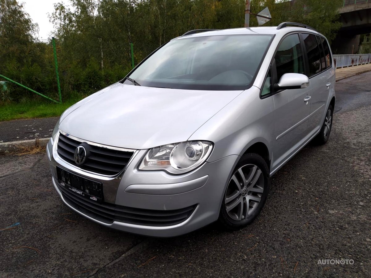 Volkswagen Touran, 2008 - pohled č. 2