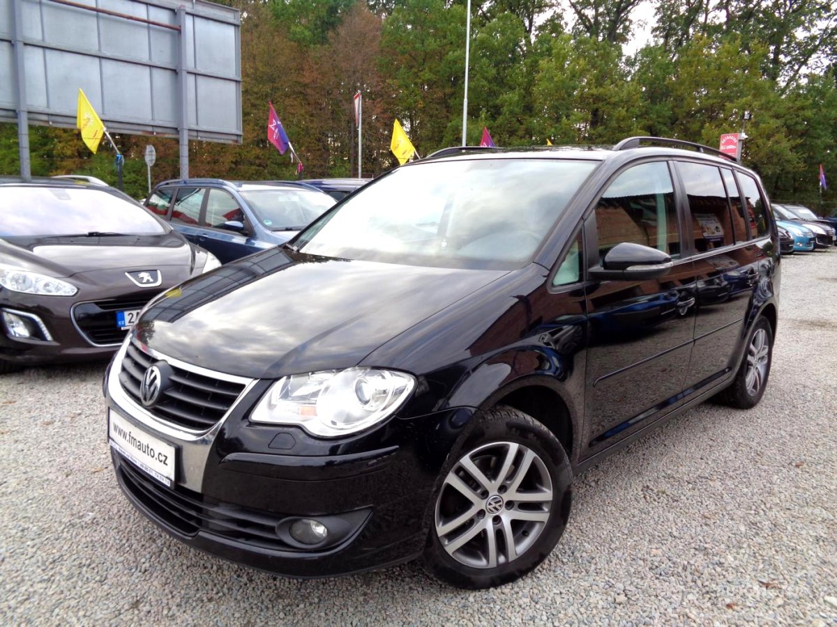 Volkswagen Touran, 2010 - pohled č. 2