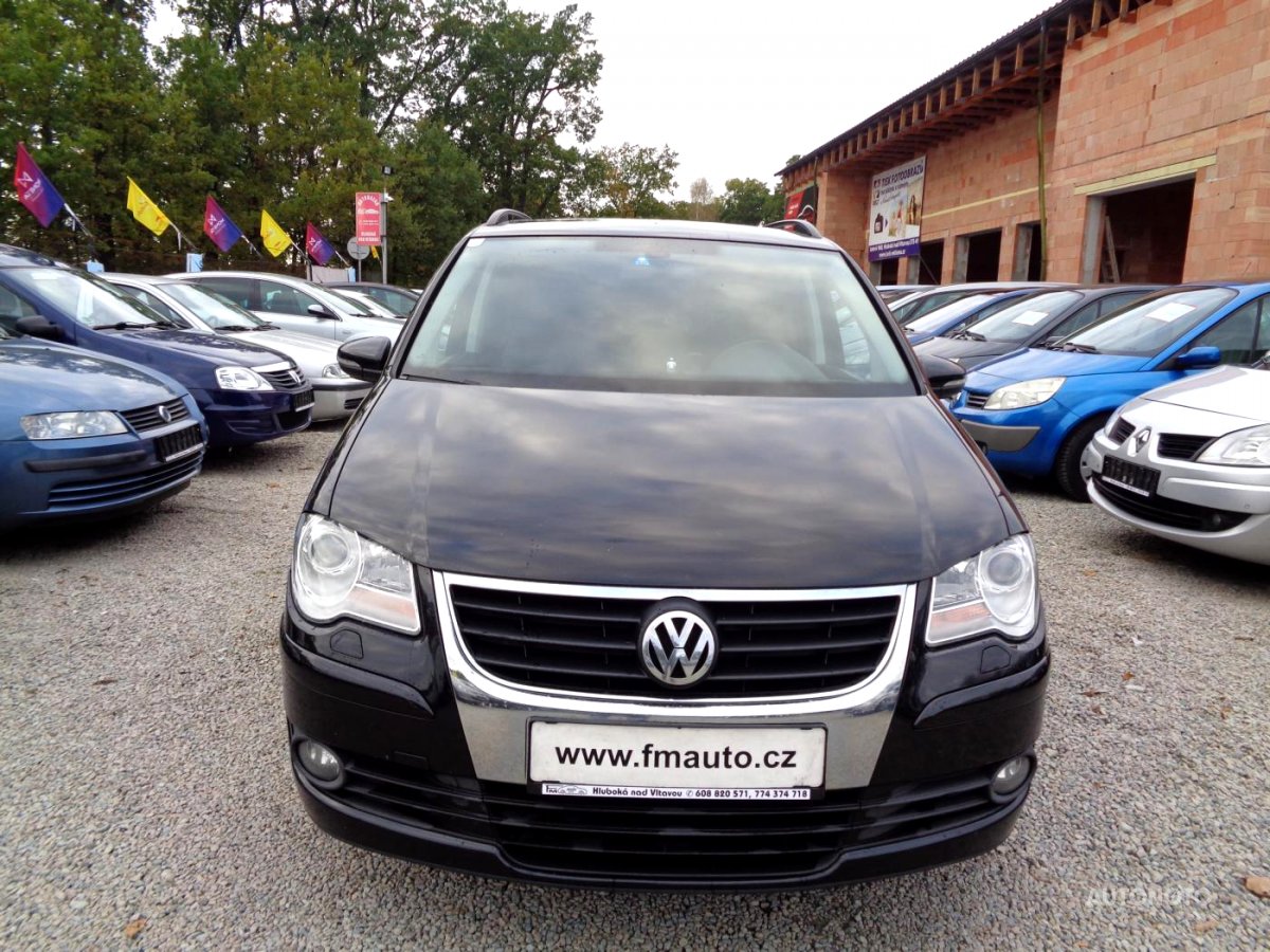 Volkswagen Touran, 2010 - pohled č. 3