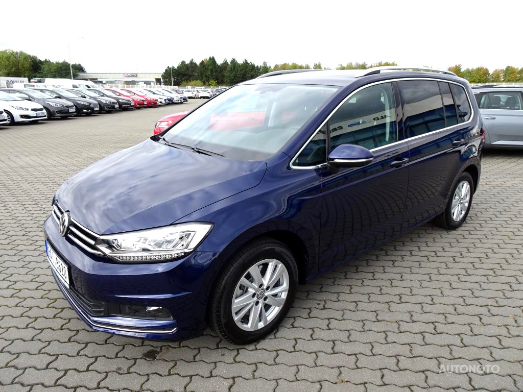 Volkswagen Touran, 2020 - pohled č. 2