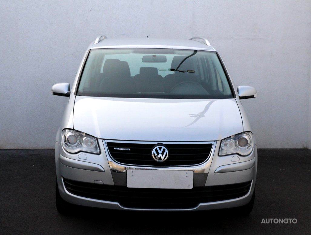 Volkswagen Touran, 2010 - pohled č. 2