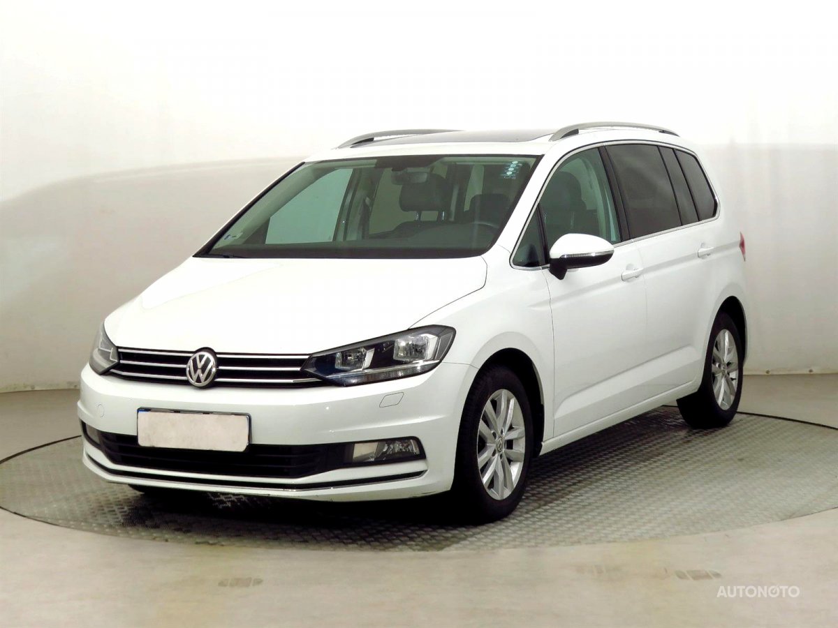 Volkswagen Touran, 2017 - pohled č. 3