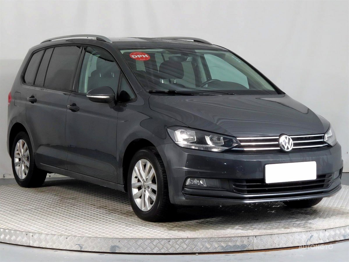 Volkswagen Touran, 2018 - celkový pohled