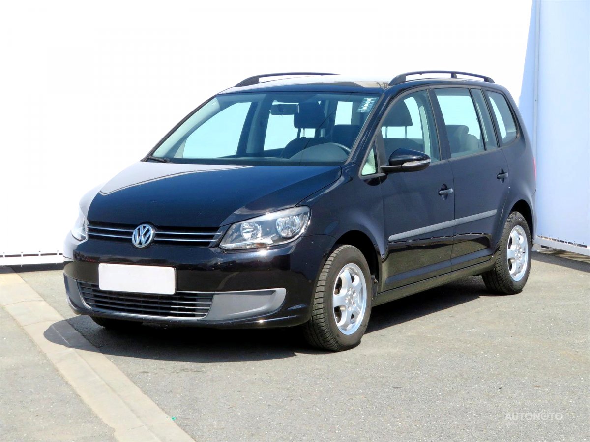 Volkswagen Touran, 2010 - pohled č. 3