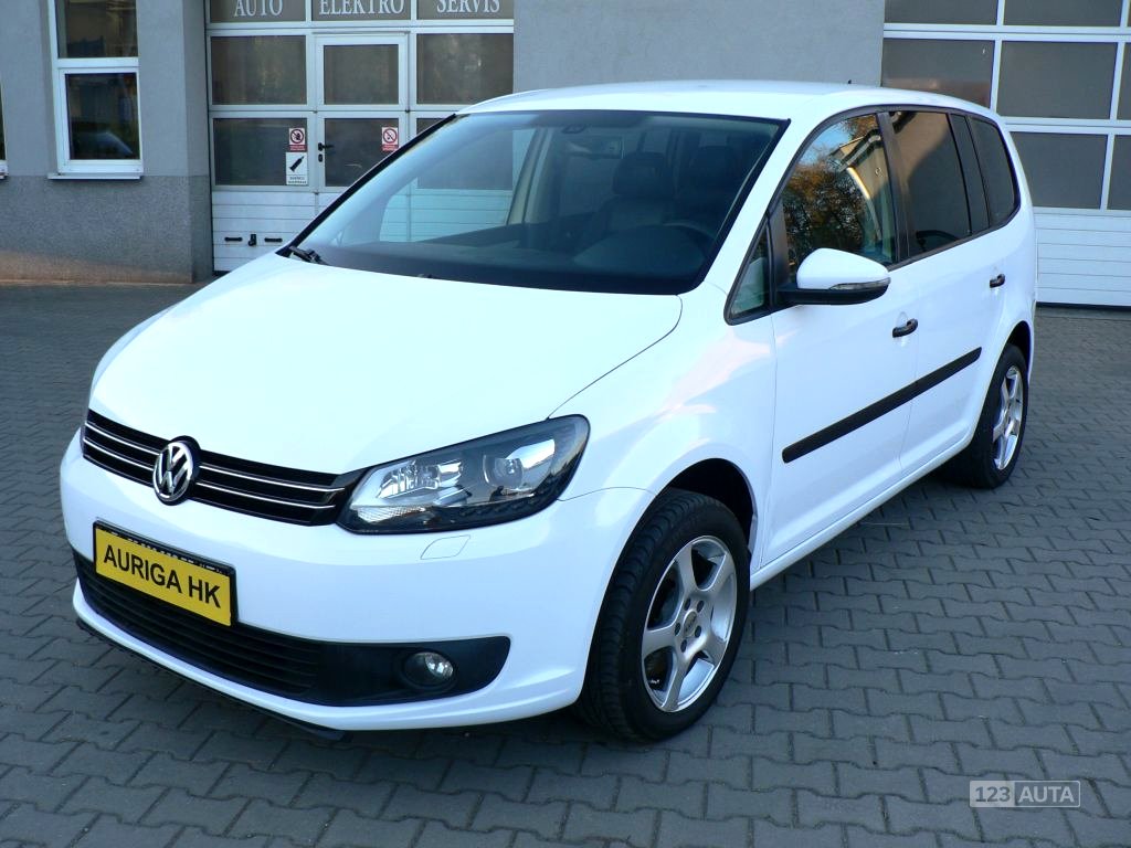 Volkswagen Touran, 2012 - celkový pohled