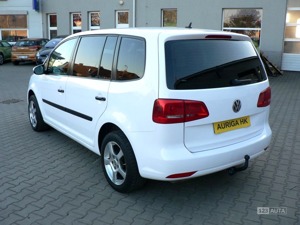 Volkswagen Touran, 2012 - pohled č. 4