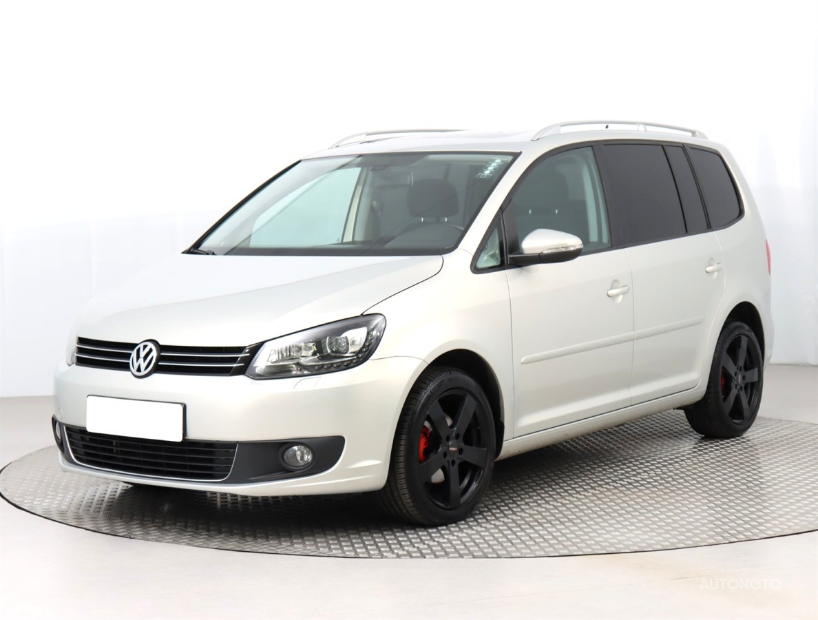 Volkswagen Touran, 2013 - pohled č. 3