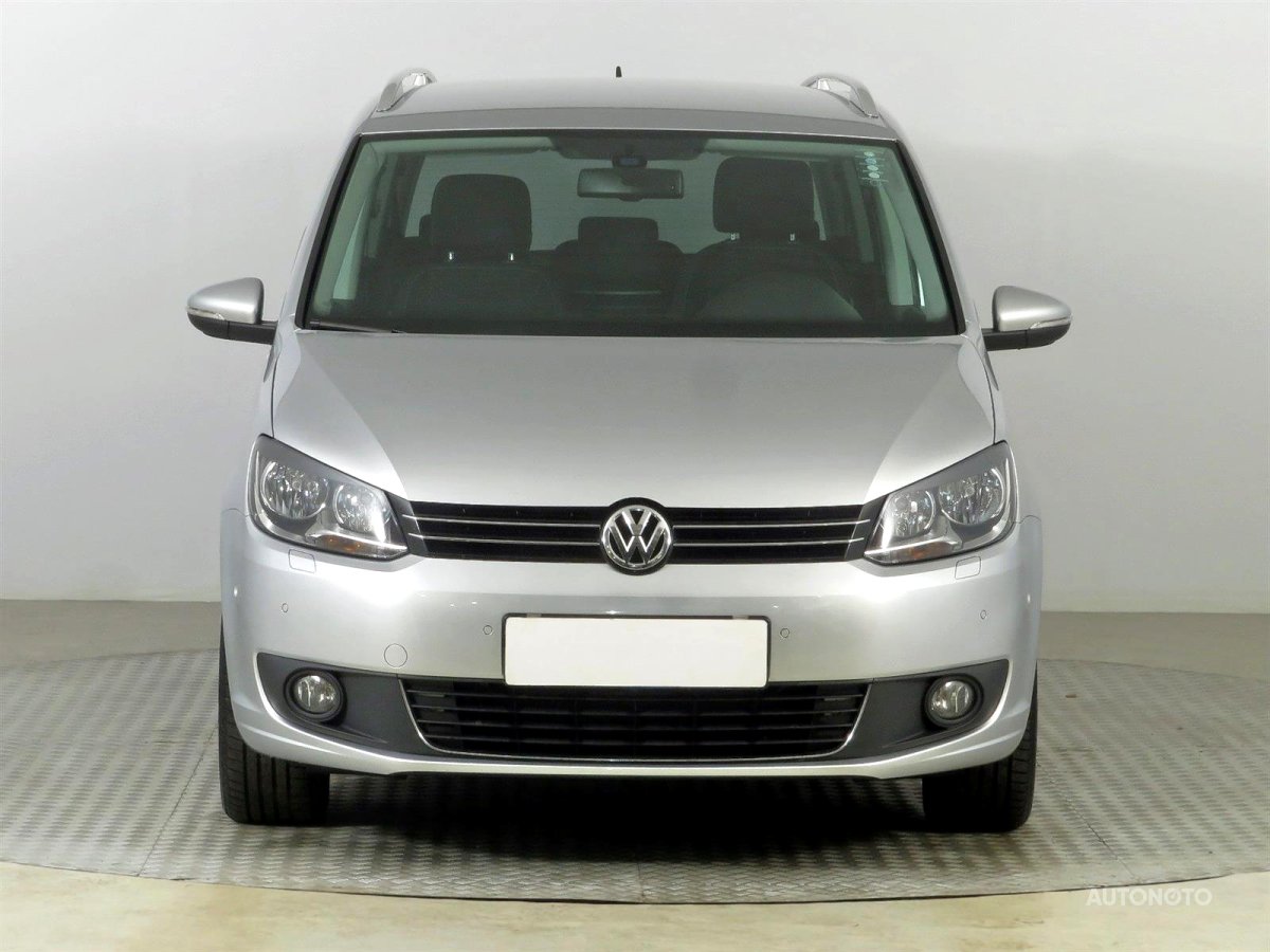 Volkswagen Touran, 2015 - pohled č. 2