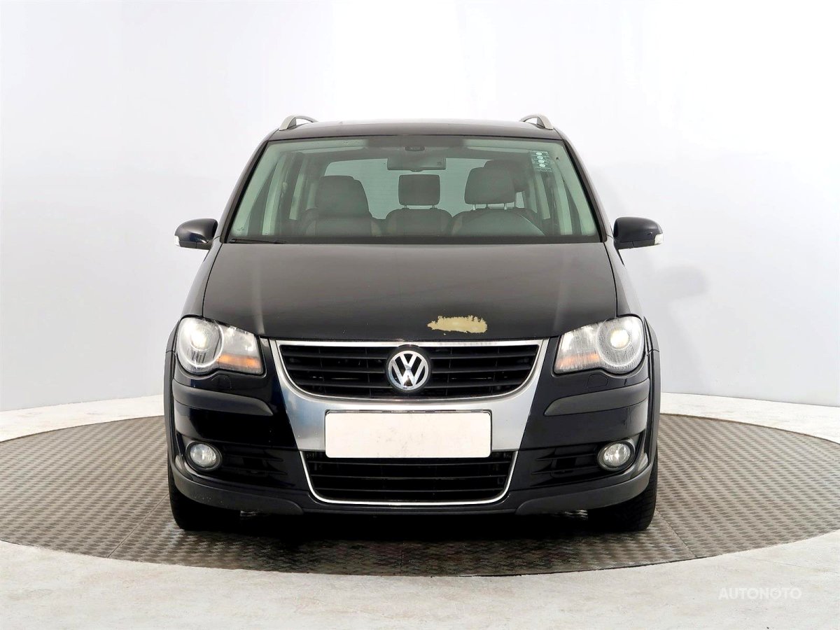 Volkswagen Touran, 2009 - pohled č. 2