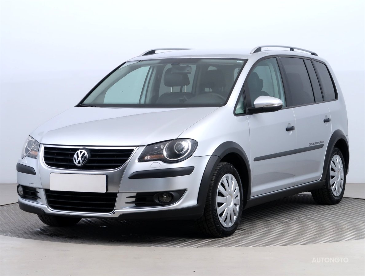 Volkswagen Touran, 2010 - pohled č. 3