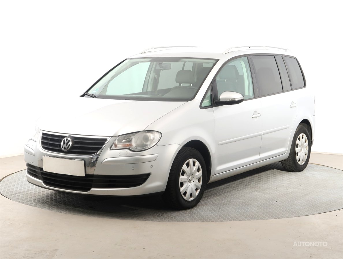 Volkswagen Touran, 2009 - pohled č. 3