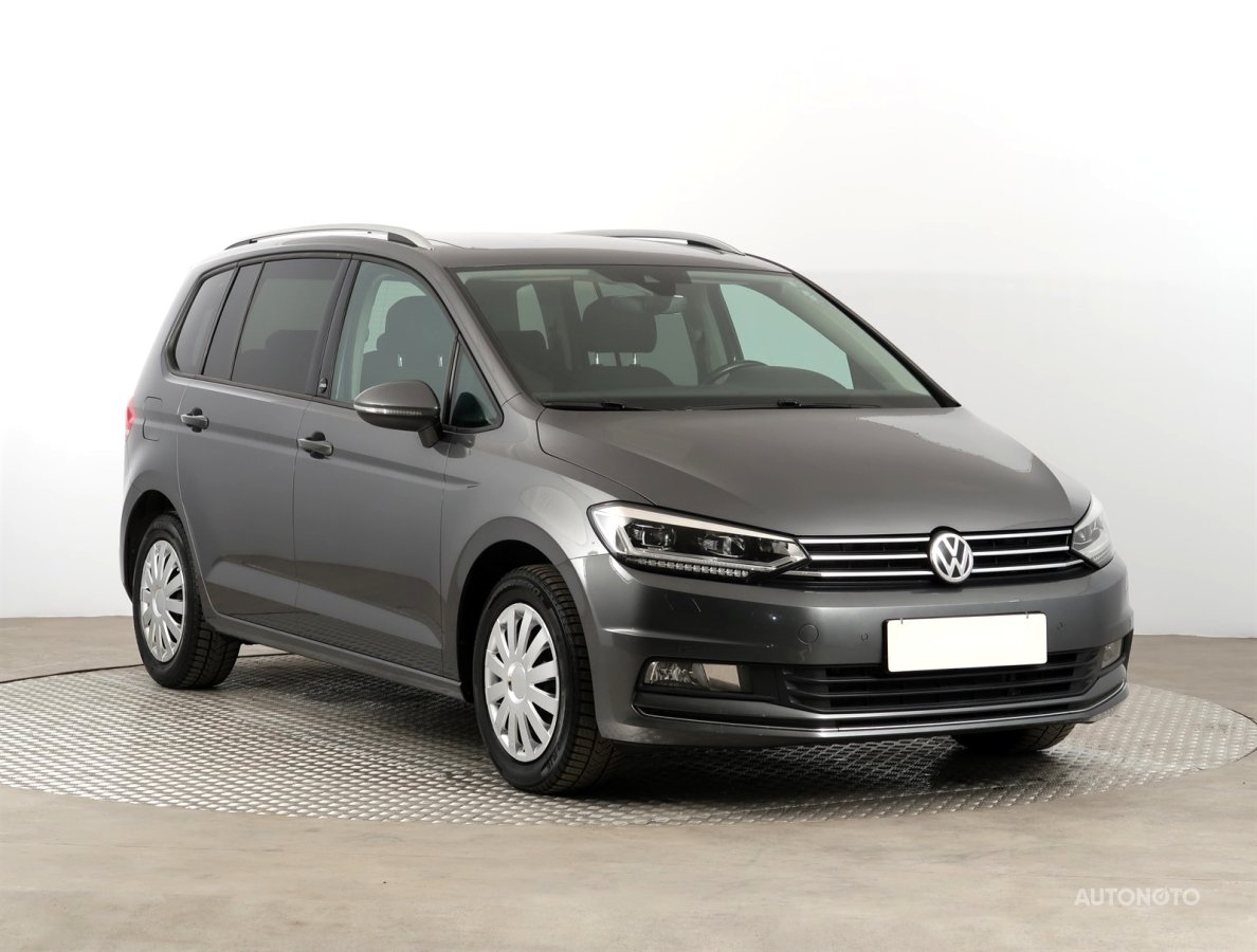 Volkswagen Touran, 2017 - celkový pohled