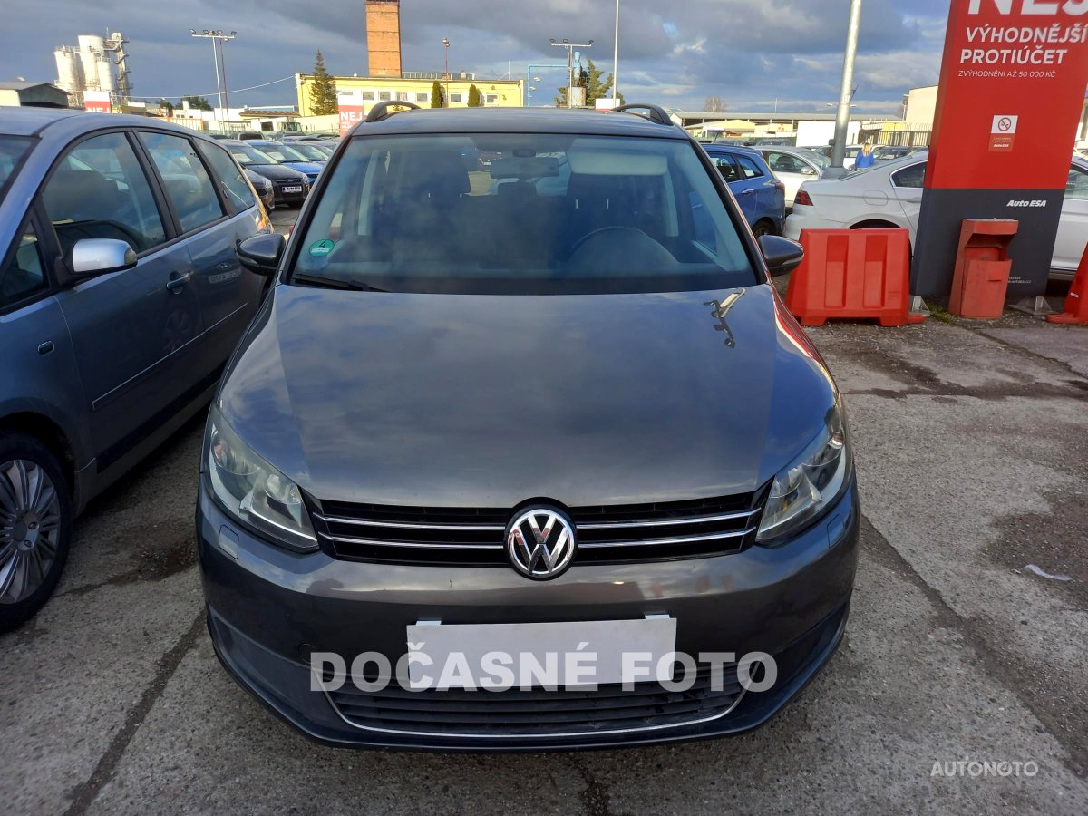 Volkswagen Touran, 2010 - pohled č. 2