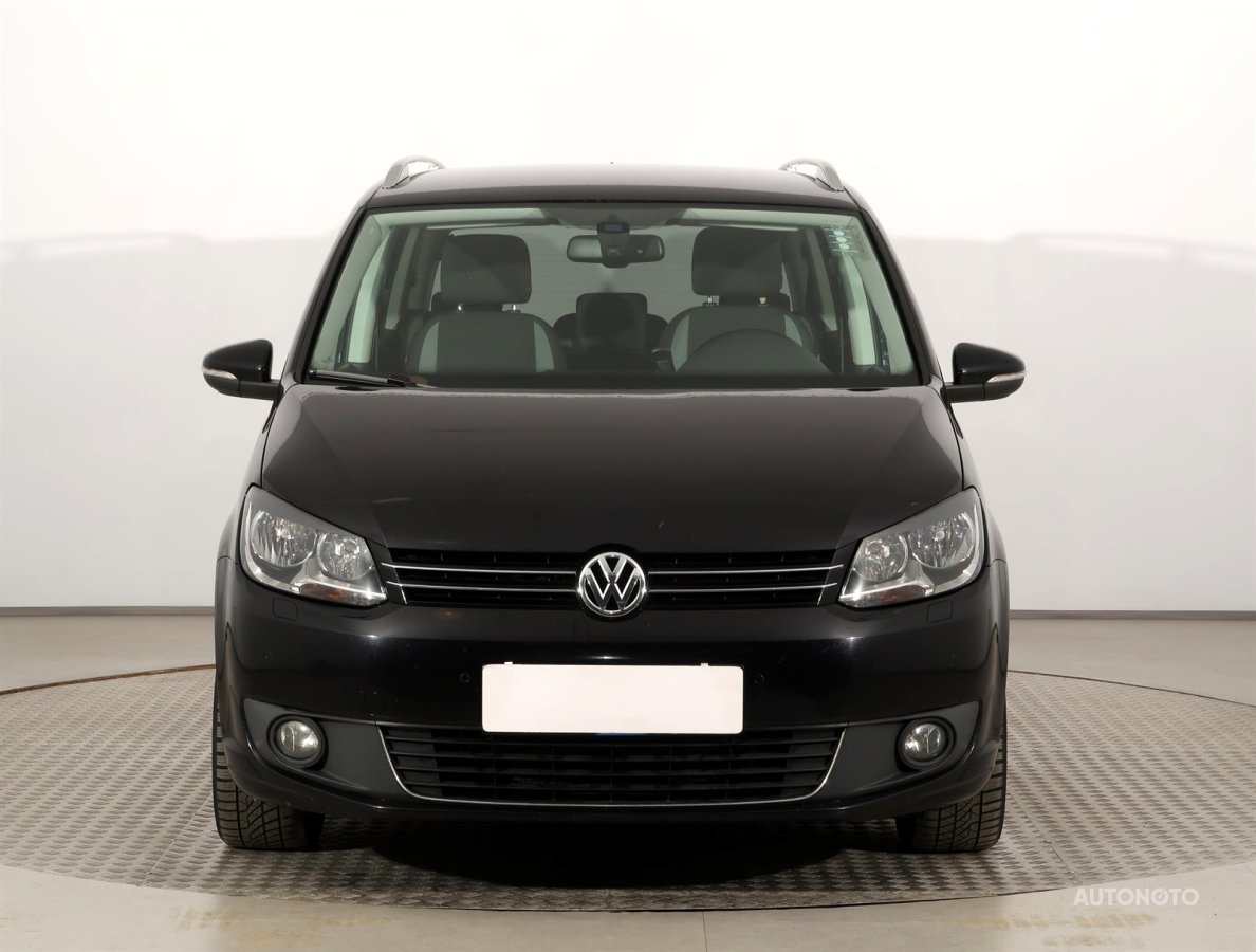 Volkswagen Touran, 2013 - pohled č. 2
