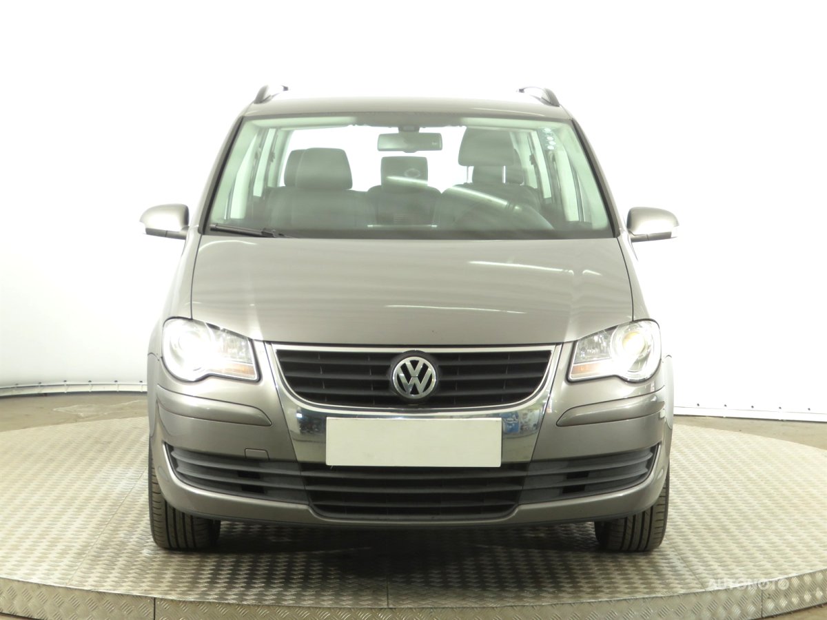 Volkswagen Touran, 2008 - pohled č. 2